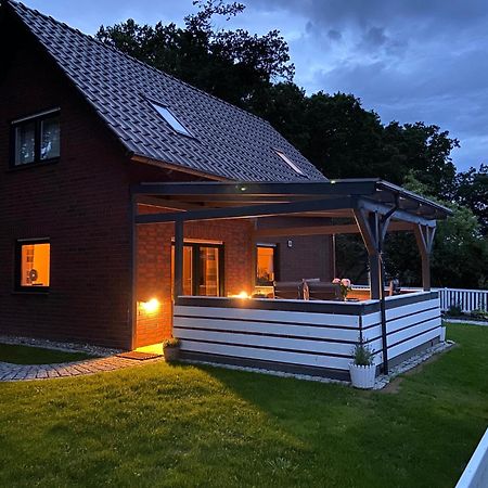 Strandhaus Mathea - Ruhige Lage Direkt Am Fleesensee - Parkplatz, Kamin, Sauna - Familienfreundlich Unter Göhren Eksteriør bilde